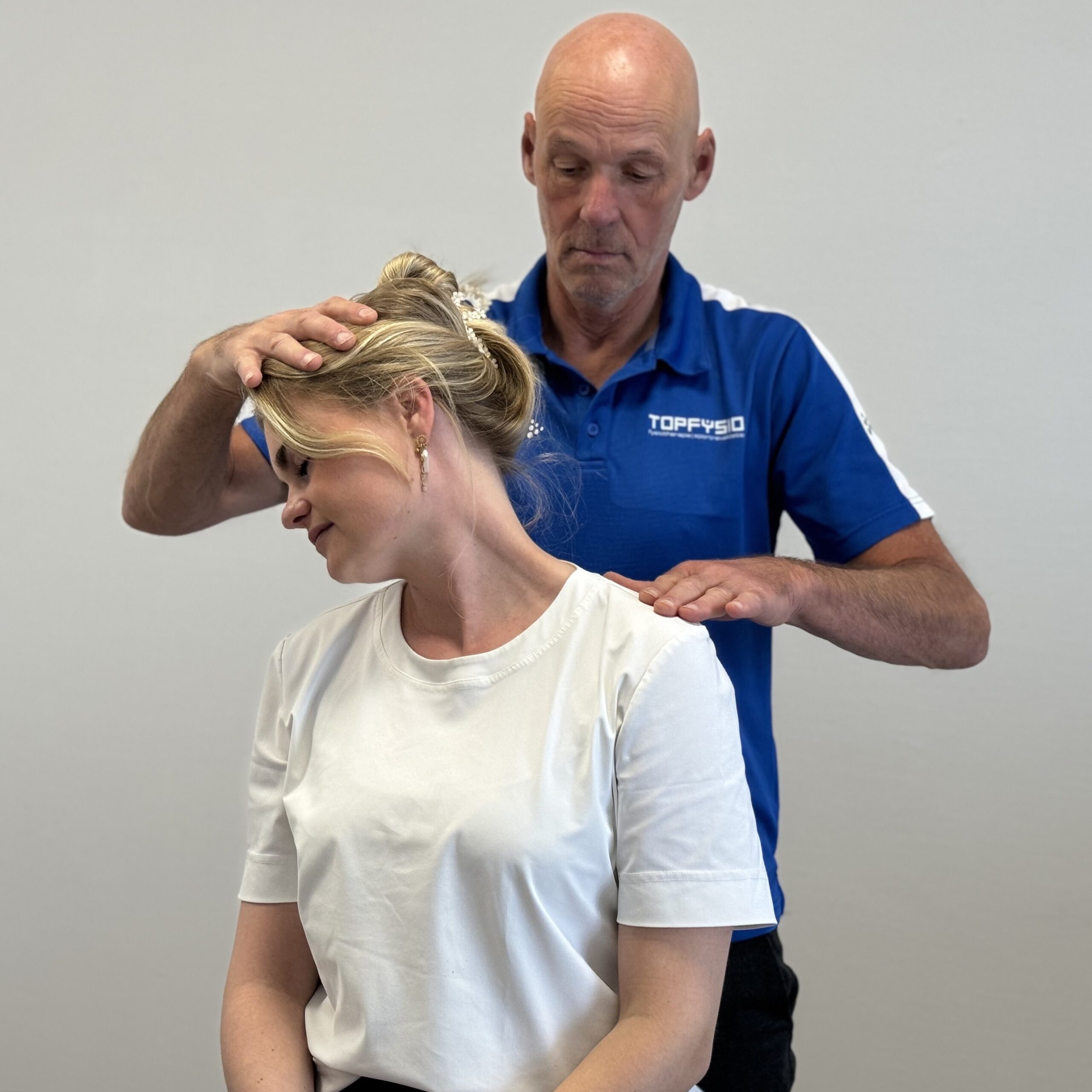 stijve nek wat te doen - TopFysio fysiotherapeut Leeuwarden