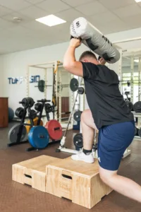 Sportspecifieke sprong- en landingstraining na een springersknie